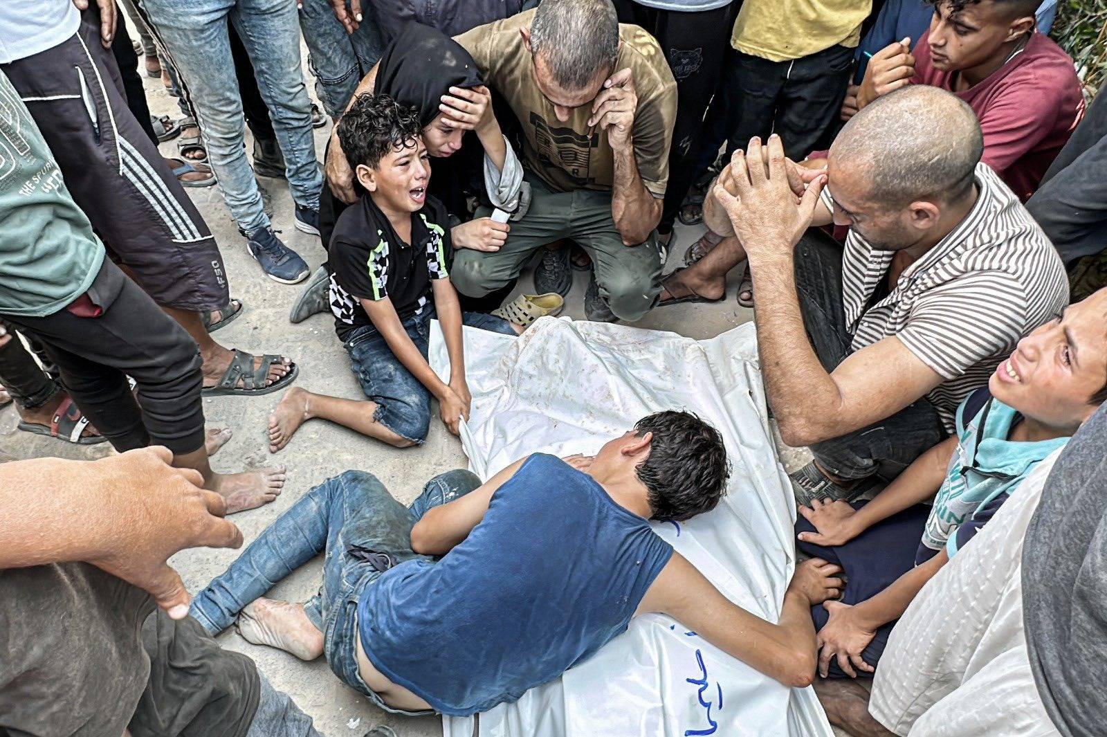+40 ألف قتيل في 313 يومًا.. والعدوان مستمر | مفاوضات بلا «حماس» في الدوحة | «القسام»: حارس الأسير الإسرائيلي قتله انتقامًا لطفليه