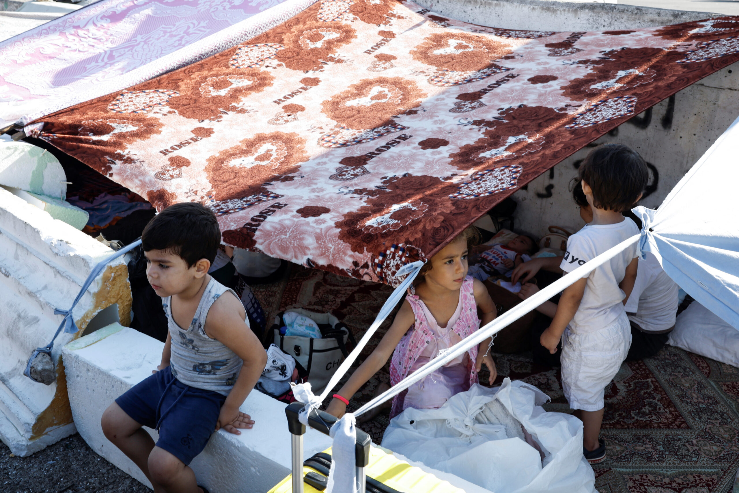 Thousands displaced in Beirut after around 30 Israeli air raids in 10 hours, strikes ongoing