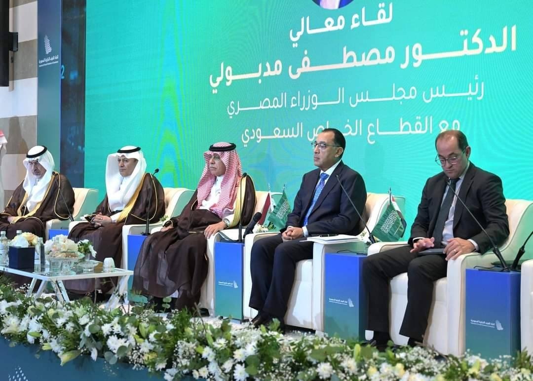 مدبولي يعتذر للسعوديين عن عدوى «البيروقراطية»| «النيابة»: «تشغيل» 54 محكومًا عليهم بدلًا من حبسهم