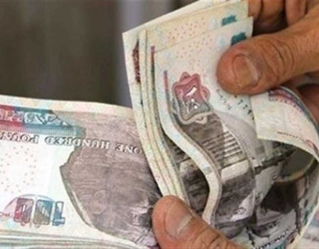 «الأدنى للأجور» في القطاع الخاص.. حبر على ورق