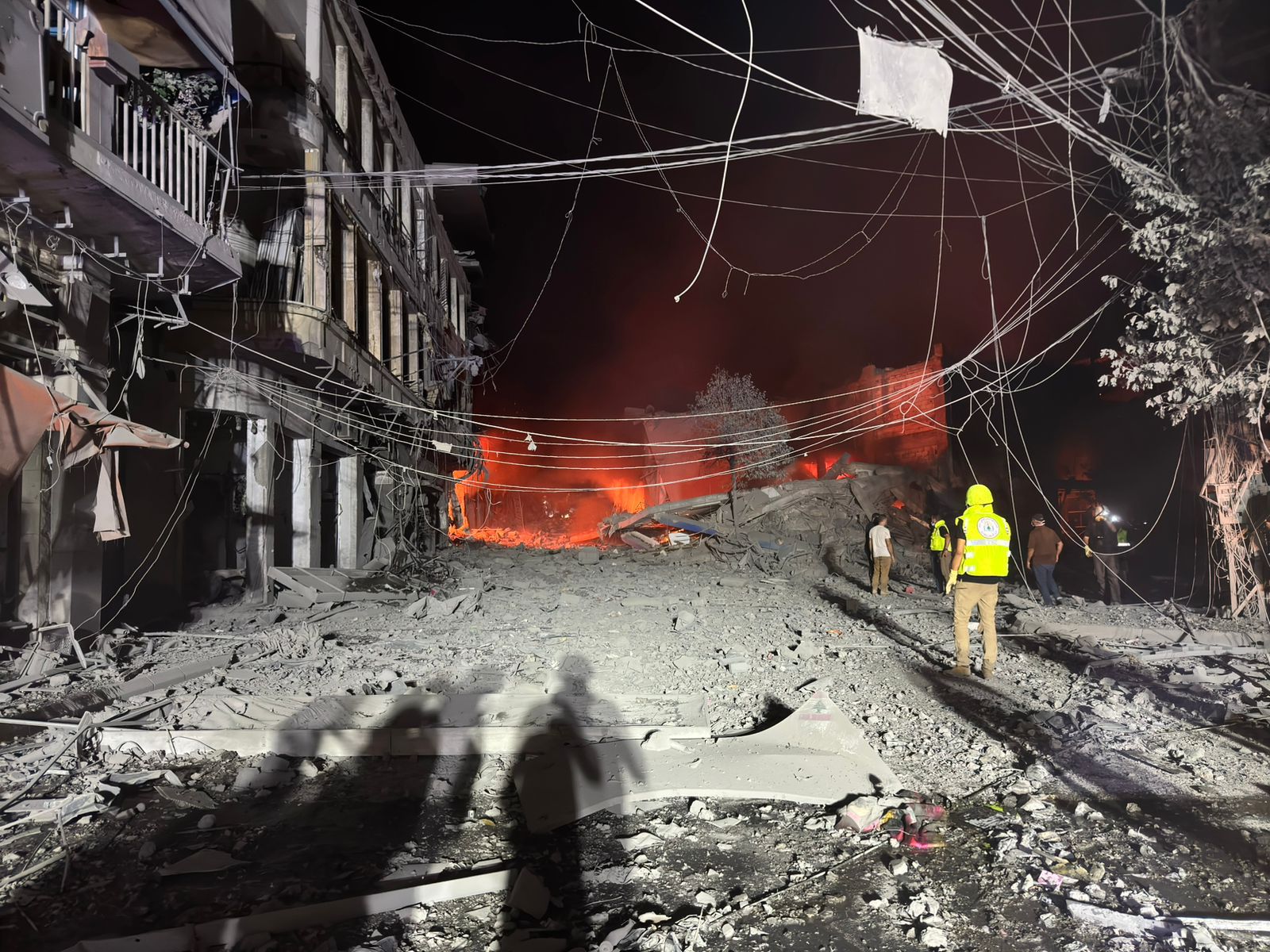 Israeli strikes overnight destroy central Nabatieh marketplace | Israel targets Red Cross team in Surubbin | Battle continues at Blida on the border