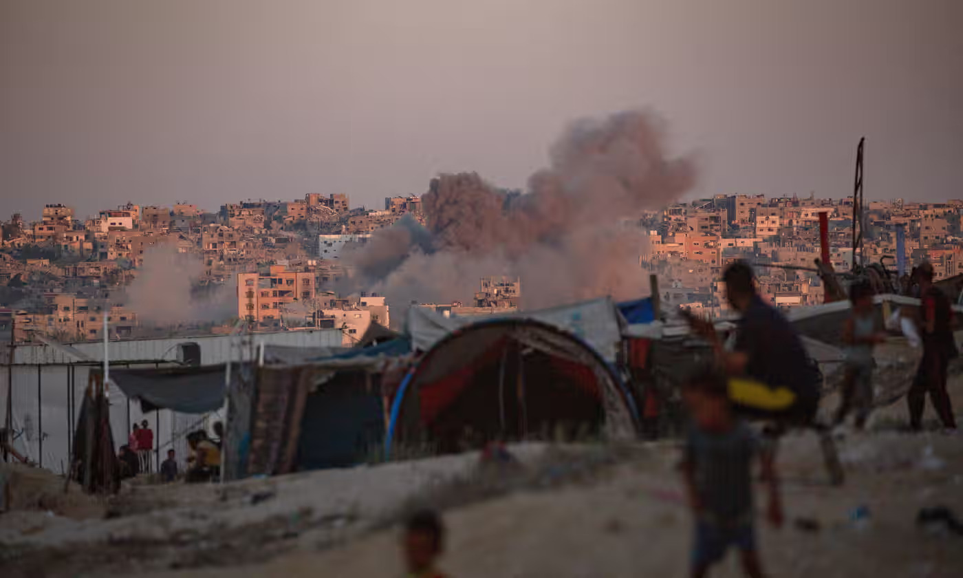 Occupation attacks Khan Younis neighborhoods after Iranian missile barrage on Israel