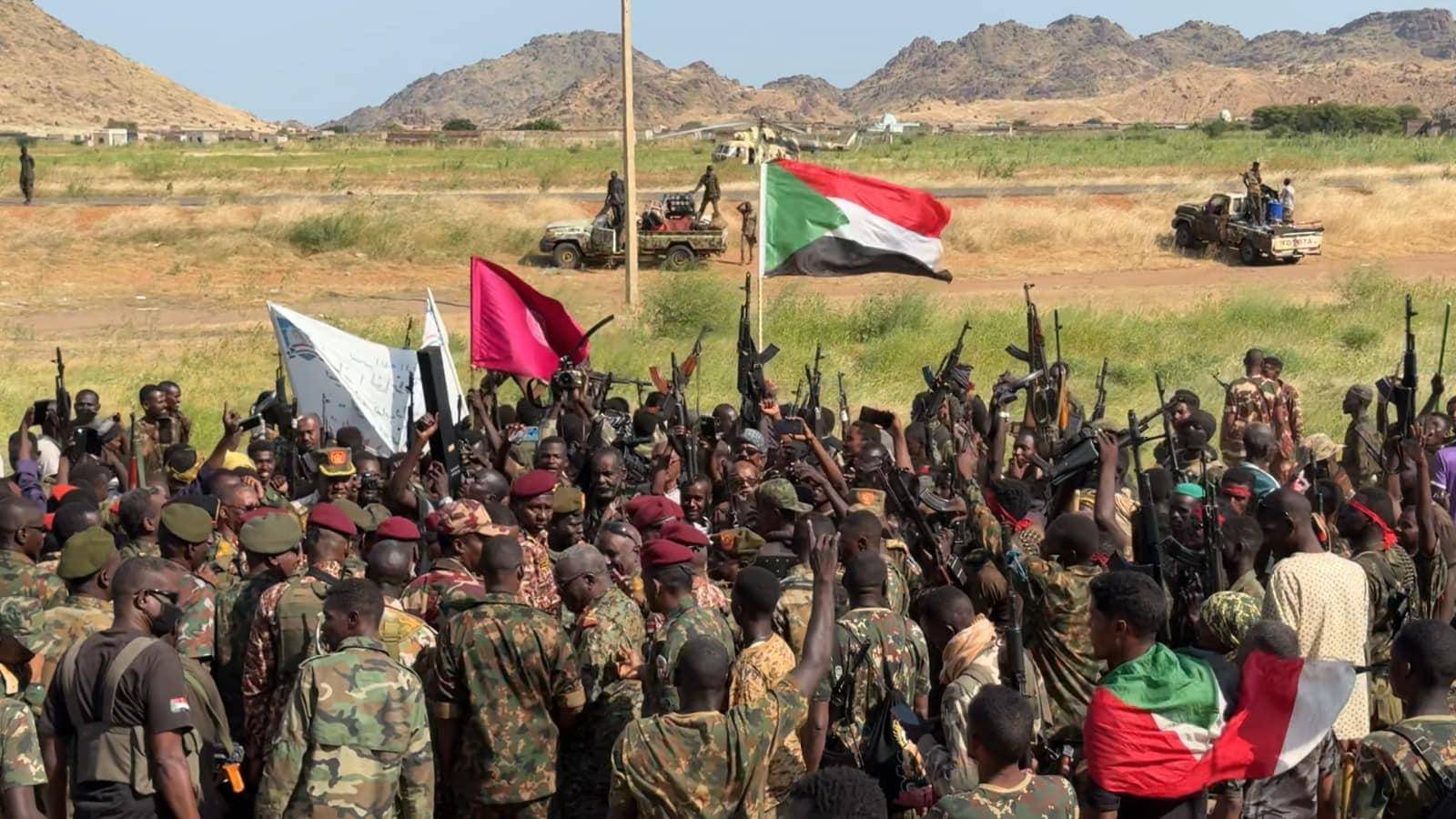 Sudan Nashra: Military recaptures Jebel Moya, road linking White Nile, Sennar | Transitional Sovereignty Council source: Burhan is to relocate to Atbara, govt denies