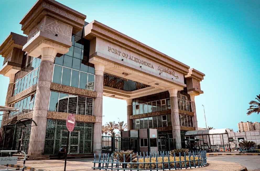 بلاغ للنائب العام للتحقيق في دخول سفينة ميناء الإسكندرية محملة بشحنة متفجرات لإسرائيل