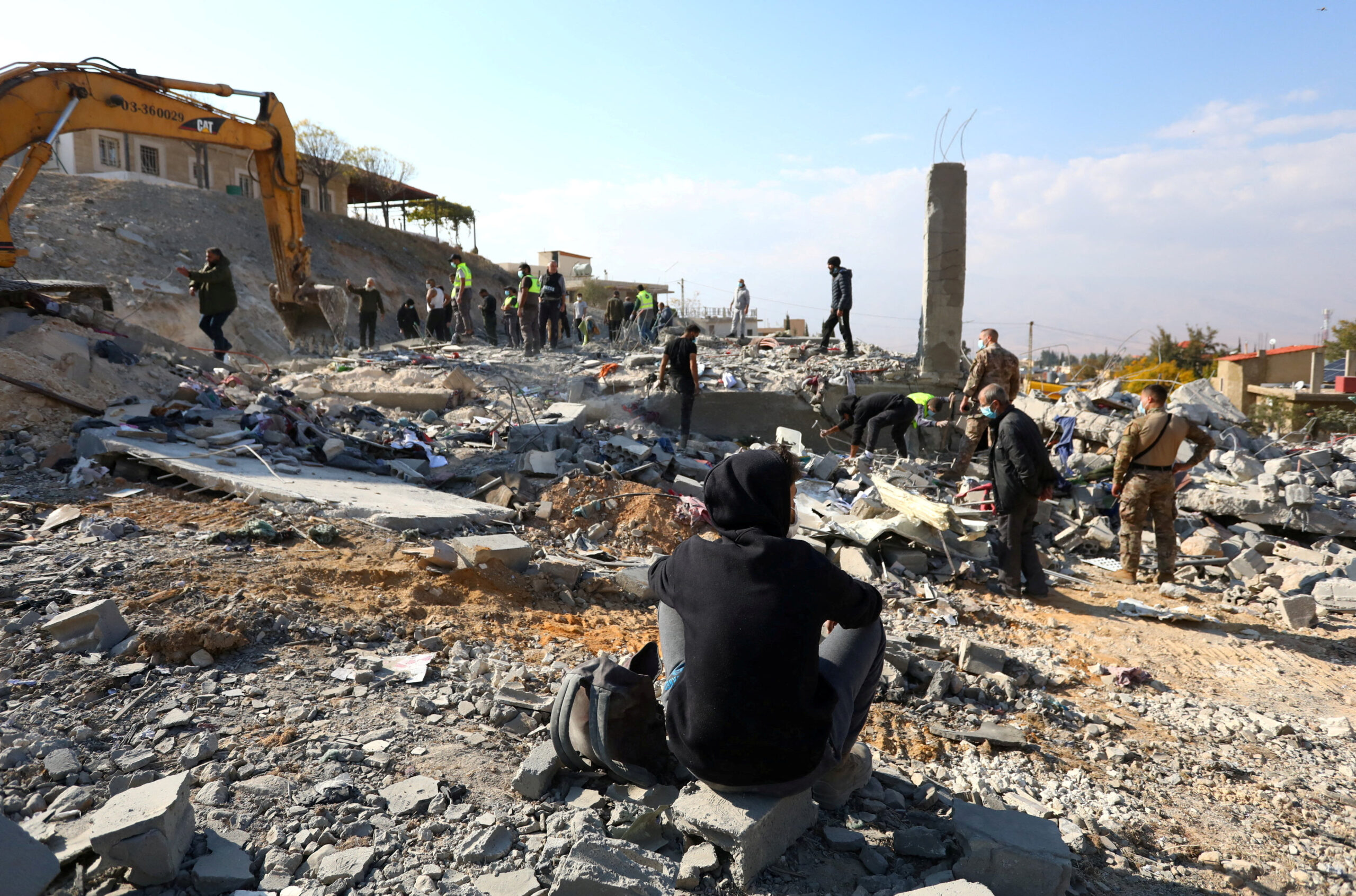 Israel kills 40, destroys heritage site in night raids on Baalbek, Beqaa | Bombardment of Beirut nears international airport | Israeli airstrike on Saida road kills 3, injures 5 UNIFIL troops | Heads of Amal Movement, Hezbollah on US elections