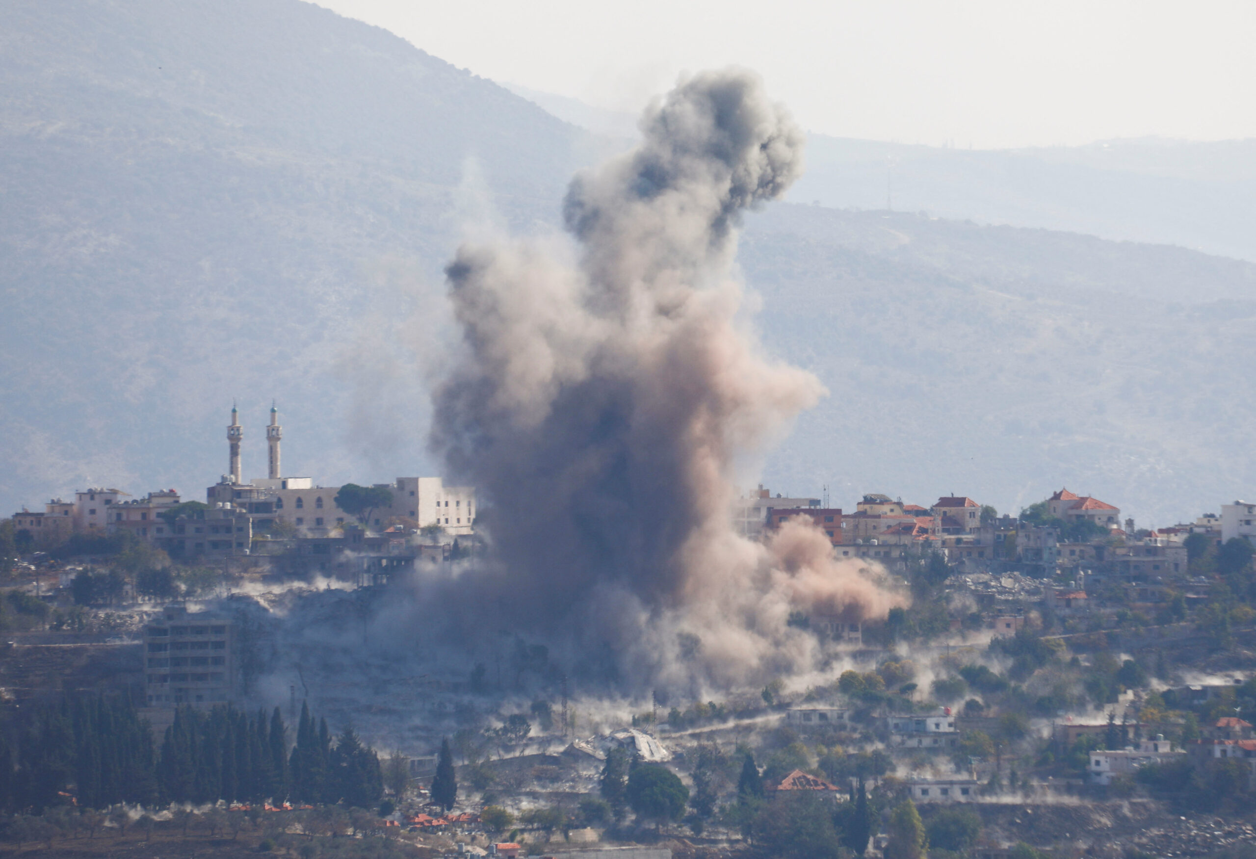 14 Israeli airstrikes on Beirut overnight | 7 killed, 46 injured in night of attacks on Sur | UNIFIL: Israel destroyed part of Naqoura post