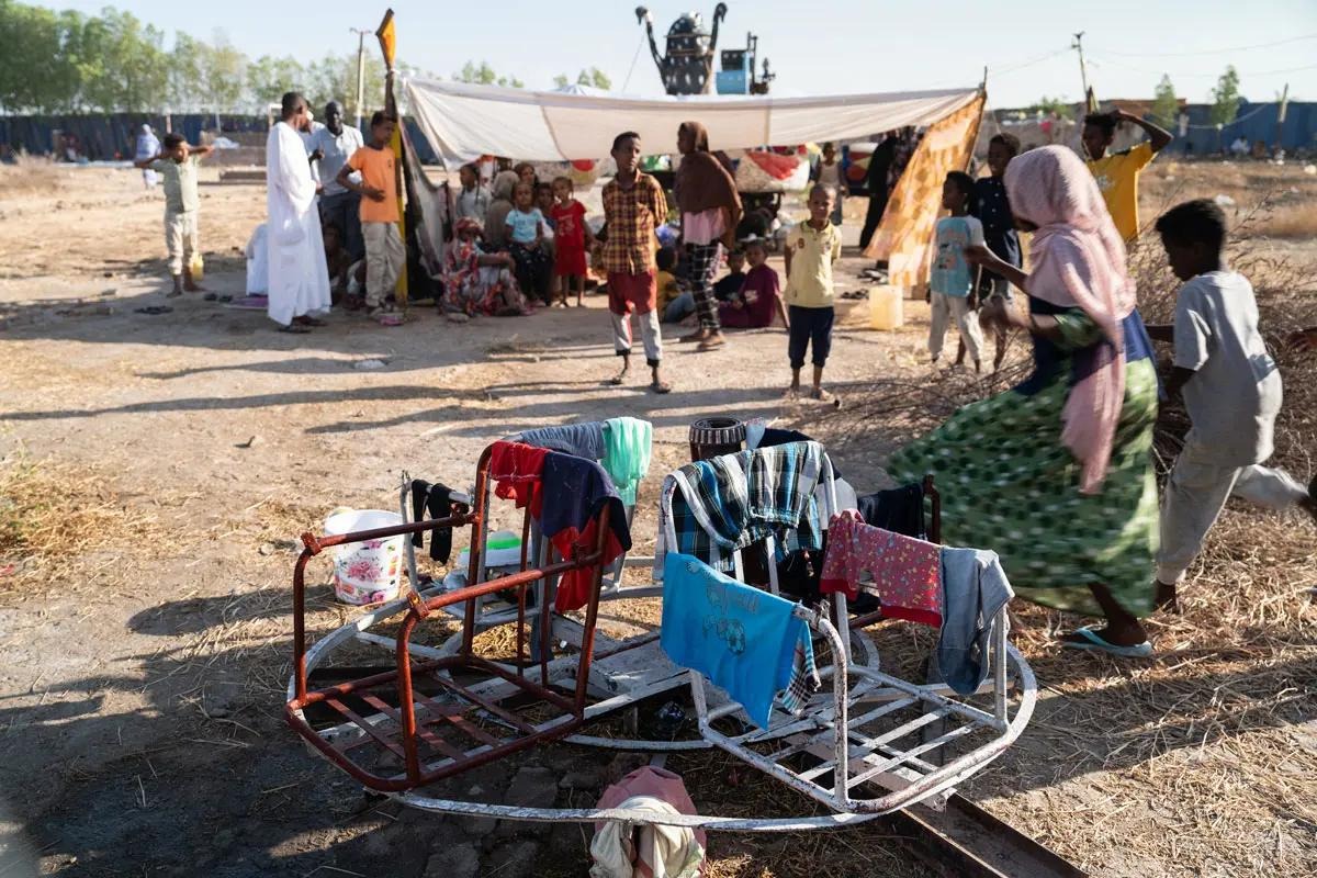 RSF accused of poisoning hundreds in besieged Hilaliya, eastern Gezira | Tens of thousands displaced from Gezira to eastern Sudan