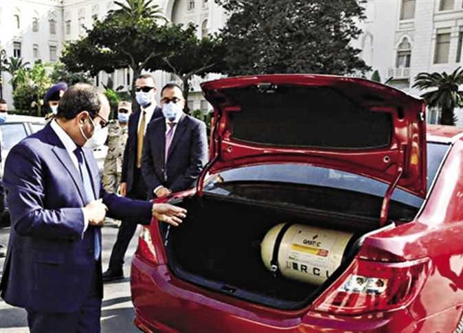 لـ«دعم موارد الدولة الدولارية».. «الخارجية» تطلق «بيتك في مصر» للمصريين بالخارج | مبادرة حكومية لتحويل السيارات إلى الغاز