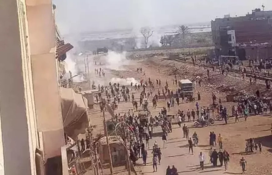 نقيب الصحفيين يطالب بالإفراج عن المحبوسين احتياطيًا | «الجنايات» تلغي إخلاء سبيل أهالي المطرية وتحبسهم | الداخلية تنفي أنباء إضراب سجناء «العاشر»