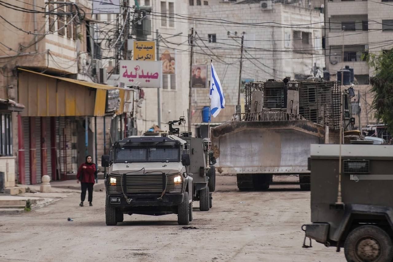 مقتل فلسطيني وإصابة 4 برصاص الاحتلال في رفح | إسرائيل تجبر المئات على النزوح من «جنين».. و«أمن السلطة» يعتقل قائد كتيبة المقاومة بعد إصابته برصاص الاحتلال