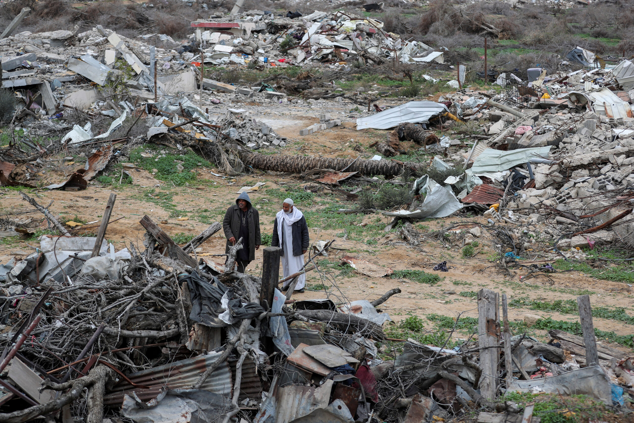 Residents return to Netsarim corridor to find properties completely destroyed after months of Israeli occupation