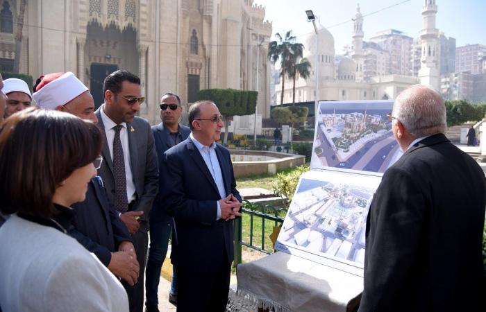 Shop owners in Alexandria square sue governorate officials after demolitions under state development plan