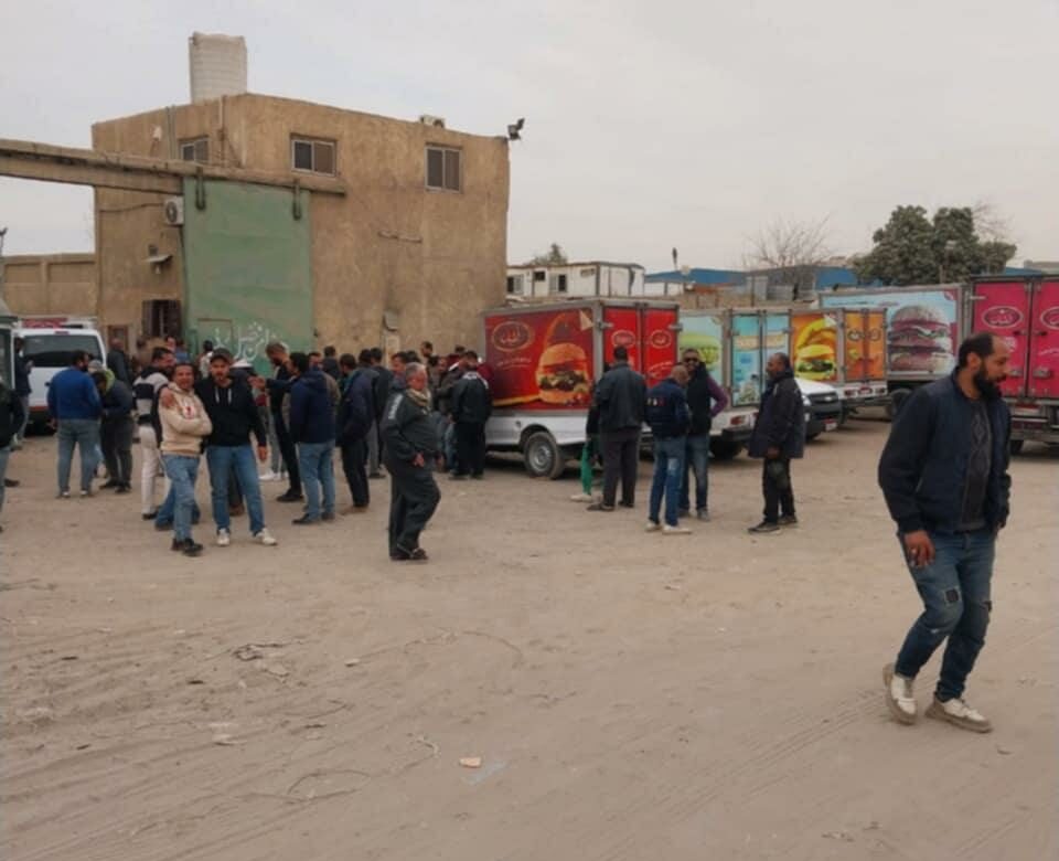 انتهاء إضراب عمال «أطياب» بعد وعد إماراتي بالاستجابة لمطالبهم | إدارة ترامب تطلب موافقة الكونجرس على أسلحة لإسرائيل بمليار دولار