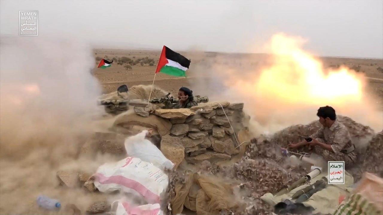 توتر على الحدود السورية اللبنانية.. قتلى من الجانبين وتبادل القصف والاتهامات | الحوثيون يعلنون استهداف حاملة طائرات أمريكية في البحر الأحمر
