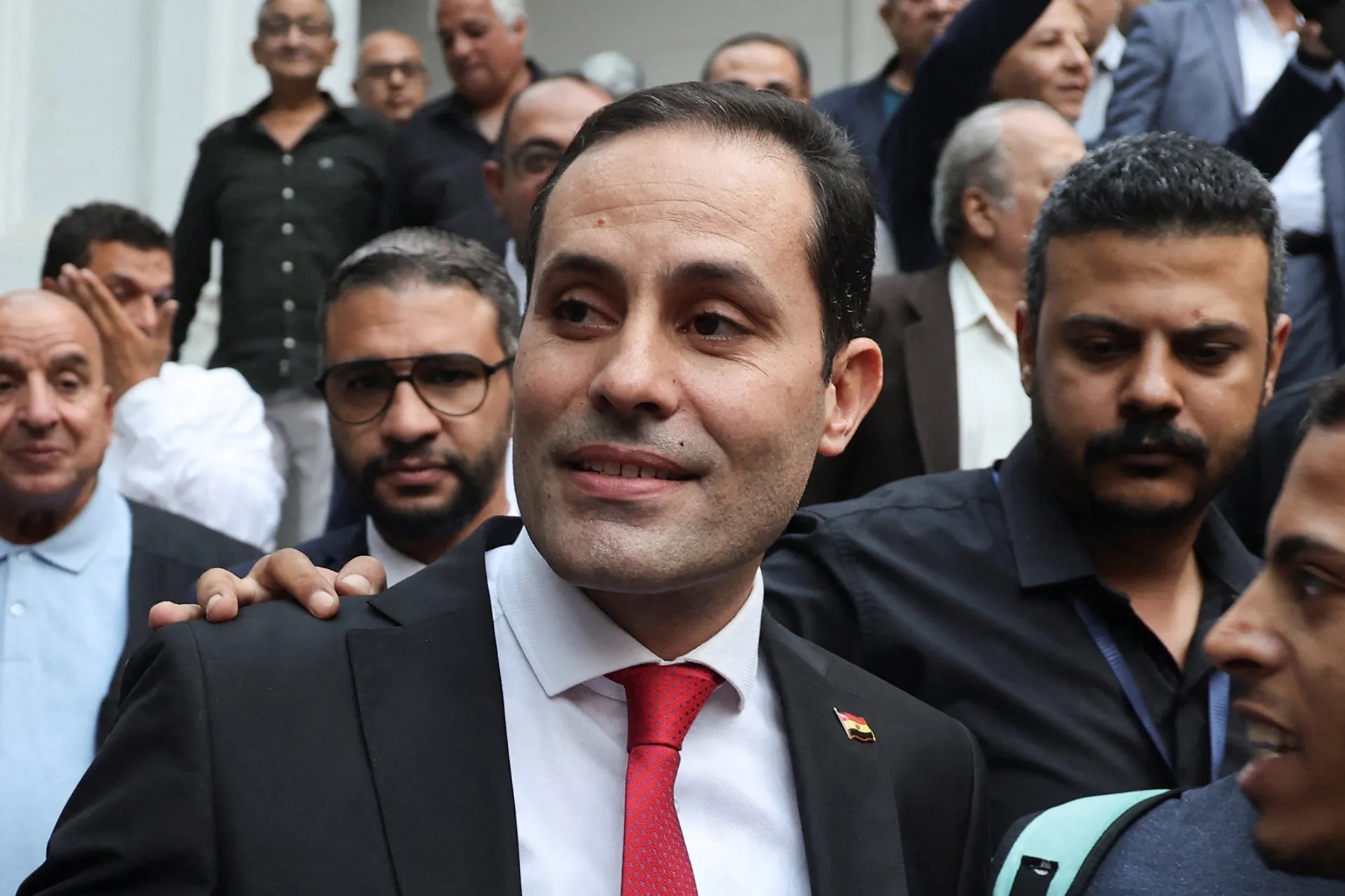 نصف يوم بلا معلومات عن الطنطاوي بعد انتهاء عقوبته | «مستقبل مصر» ينضم إلى «تنسيقية» بحيرة ناصر