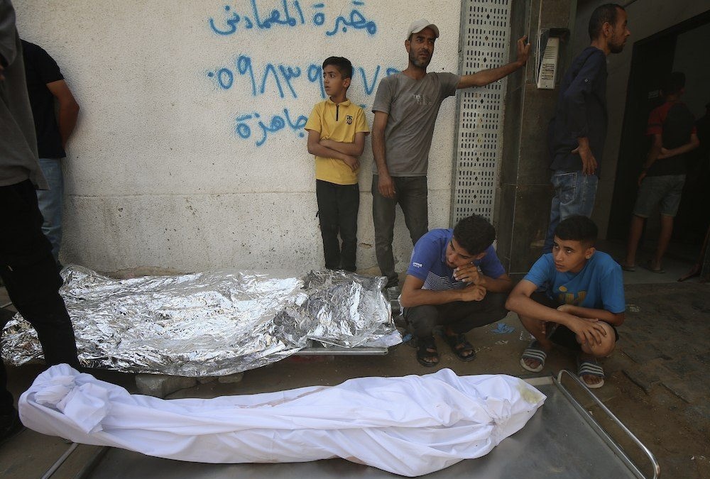 الاحتلال يمنع انتشال ضحايا قصفه المكثف على «جباليا».. وعبد العاطي لويتكوف: أدركوا الفرصة السانحة