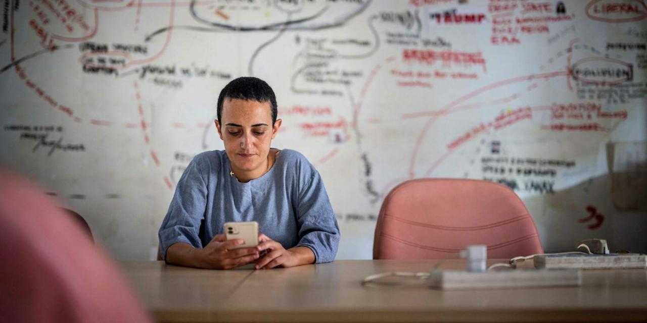 إدانات حقوقية لاستمرار ملاحقة «مدى مصر» ورئيسة تحريره