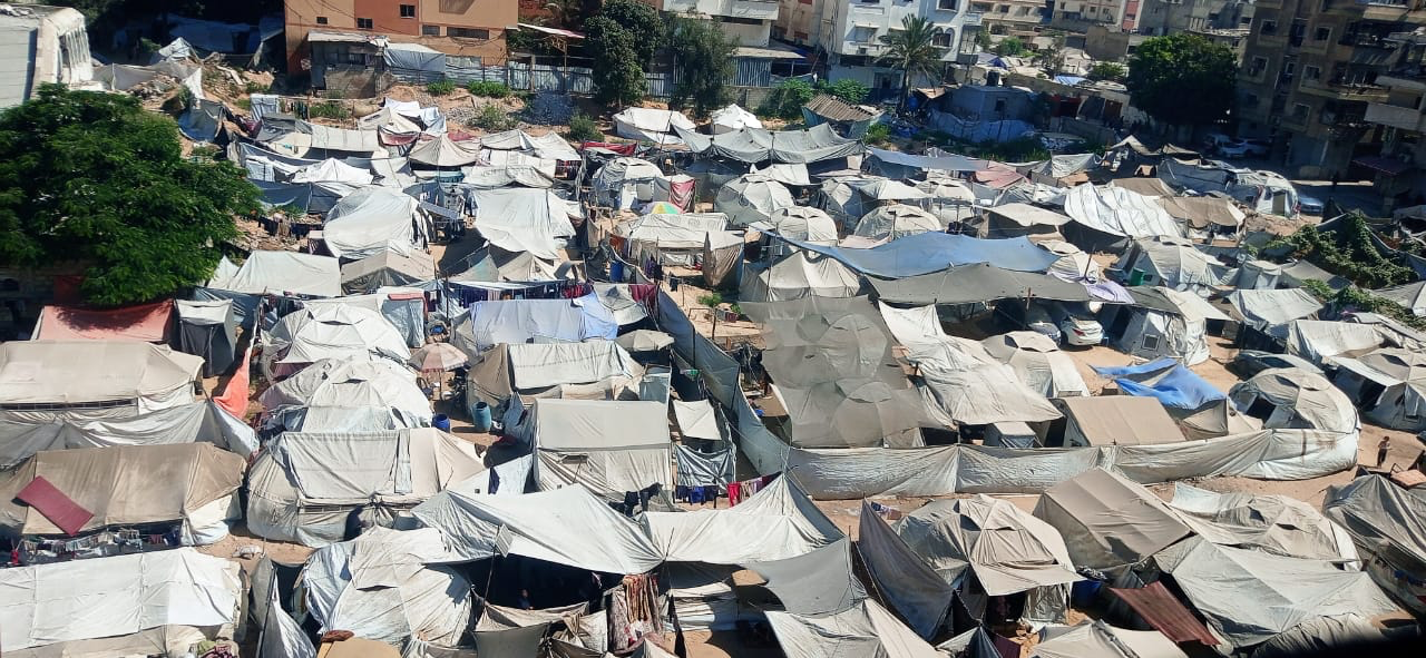 Overcrowding worsens in west Gaza City as Israel’s military advance displaces tens of thousands