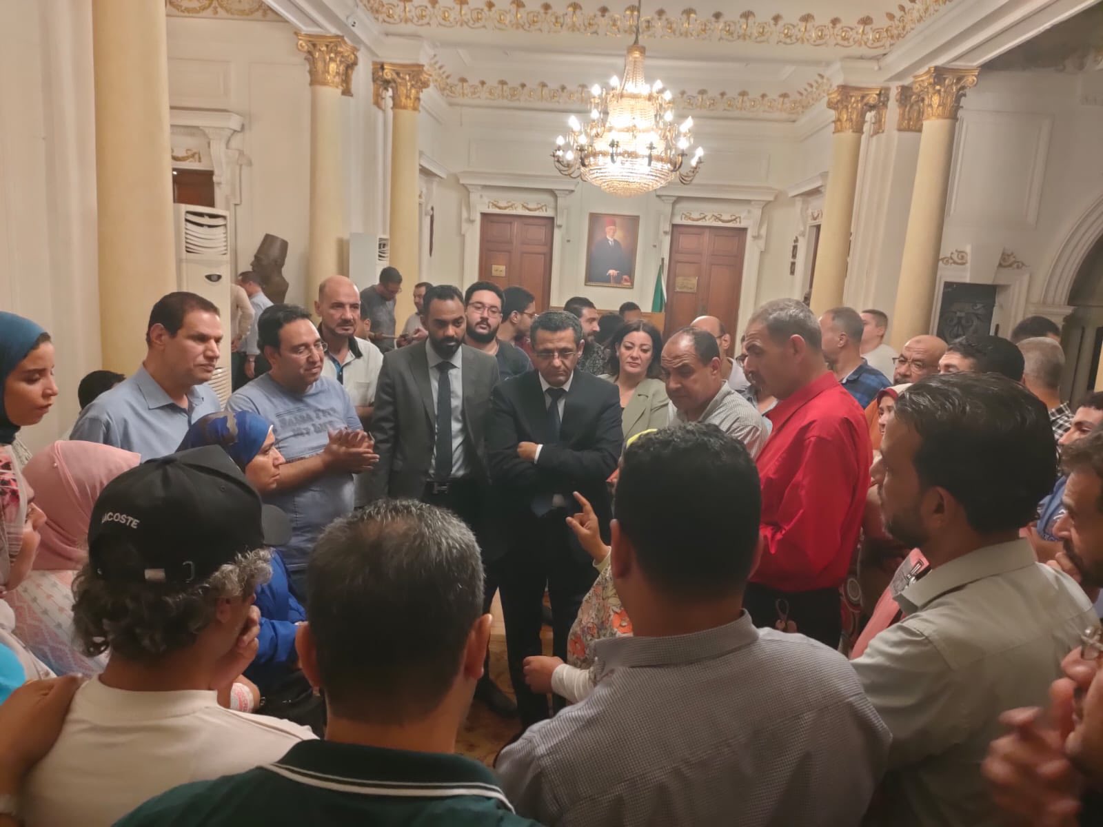 صحفيو «الوفد» يستعدون لتحويل الاعتصام إلى إضراب للمطالبة بتطبيق «الأدنى للأجور»