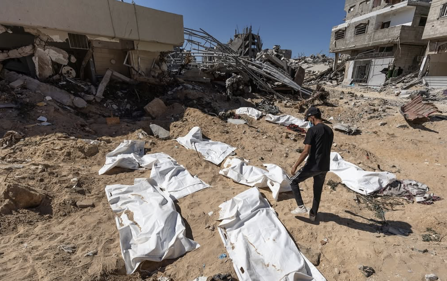 فانس يلتقي نتنياهو في إسرائيل لتثبيت «وقف إطلاق النار» | جيش الاحتلال يفرج عن جثامين فلسطينيين بعضها محشو بالقطن والقماش بعد سرقة أعضائها الحيوية