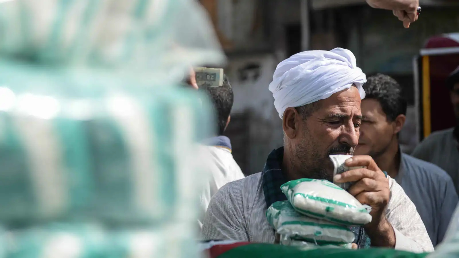 ألعاب وأزمات