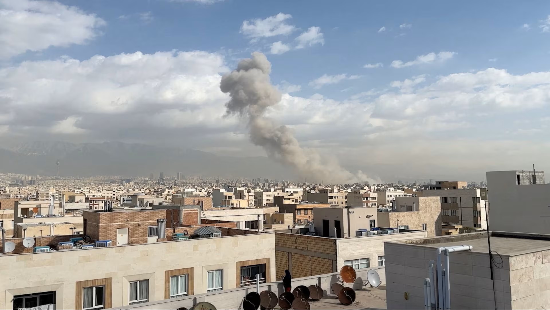 US, Israel attack Iran, triggering Iranian response against US bases in the Gulf