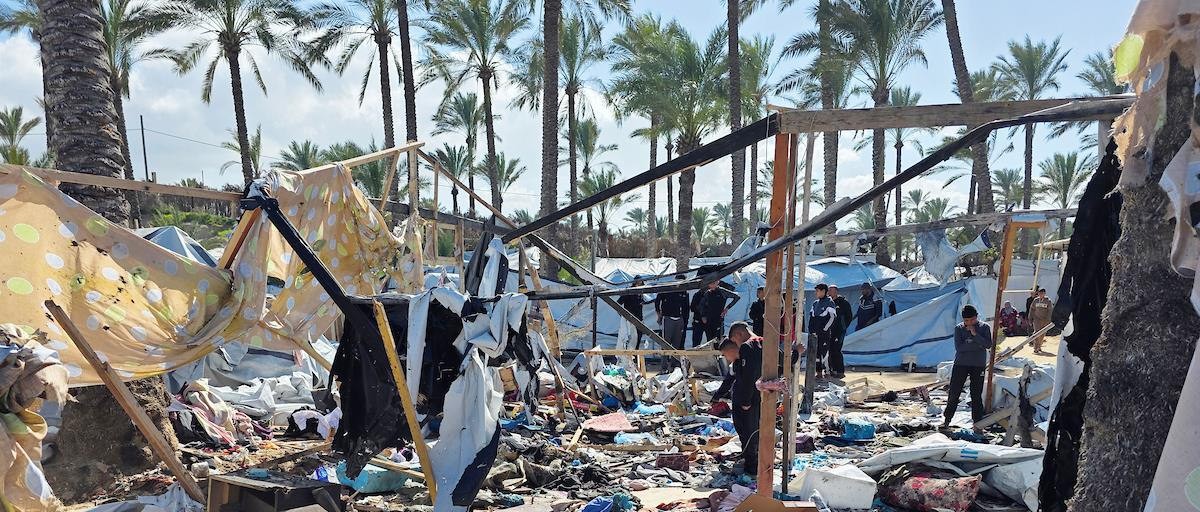 غارات إسرائيل تقتل 23 فلسطينيًا في غزة.. واستمرار الإجراءات المُذلة للعائدين عبر «رفح»
