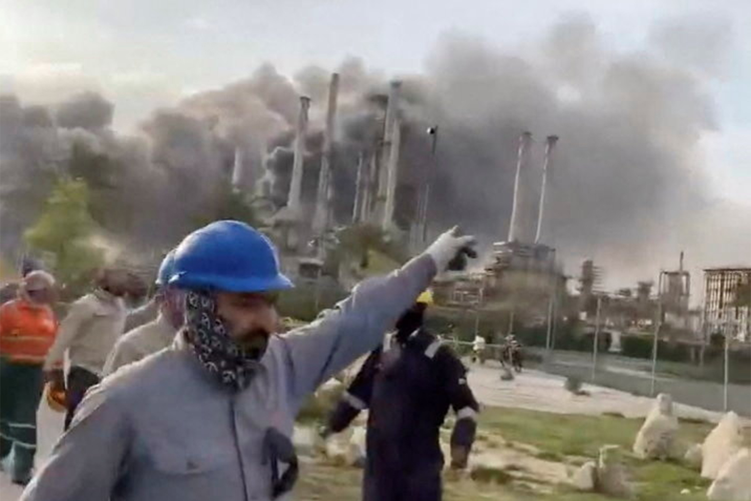 Shutdowns at Gulf industrial facilities as scope of US-Israel war on Iran widens