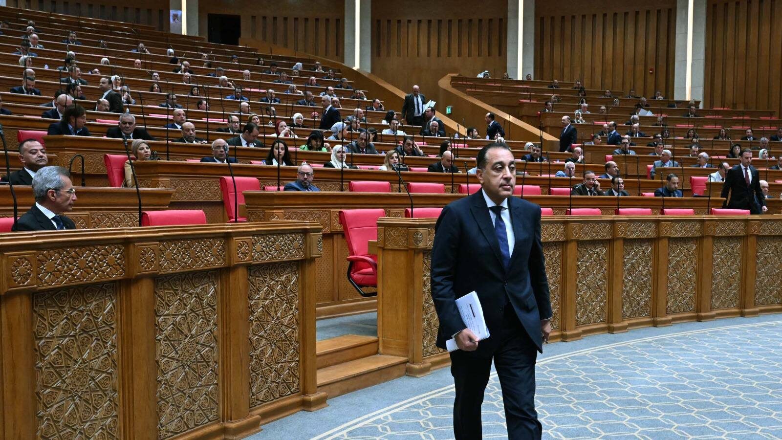 طلب لتبييض السجون وخطاب لتطييب الخواطر